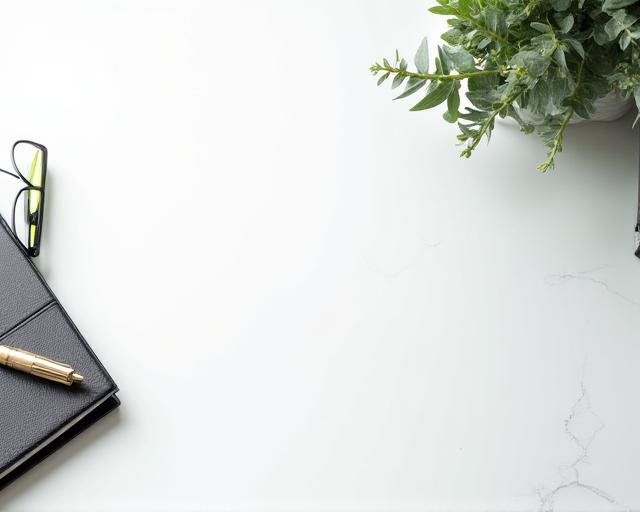 Documentazione professionale su scrivania moderna